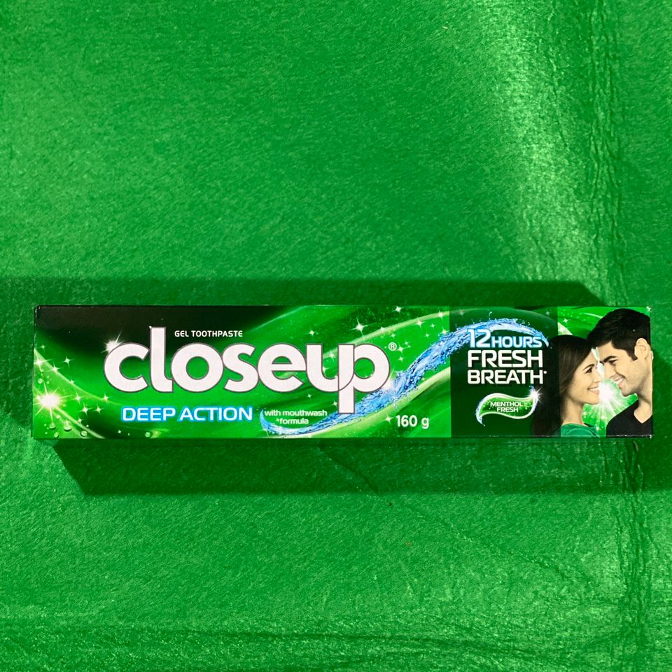 Kem đánh răng Close up Thailand 160g