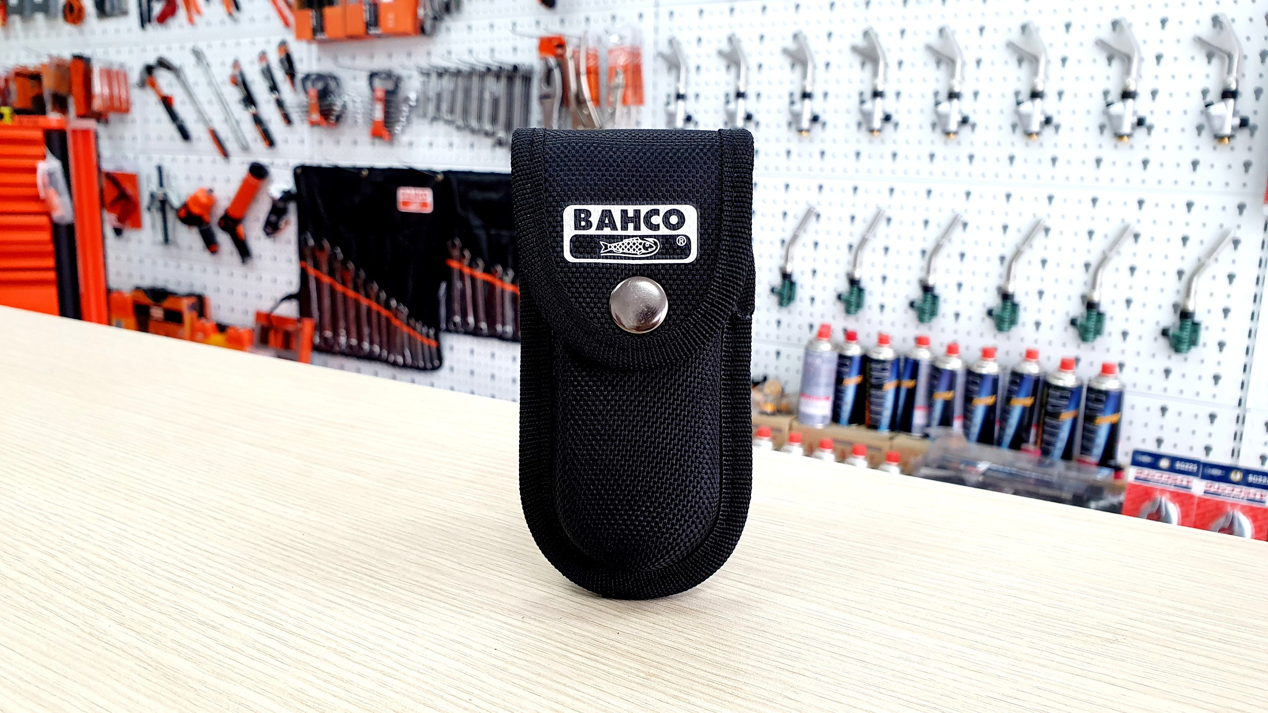 Bộ dụng cụ đa năng 12 trong 1 Bahco Sweden model MTT051