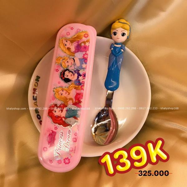 Giá bán Set muỗng ăn inox kèm hộp đựng hình công chúa lọ lem Cinderella nổi 3D cho trẻ em hàng Disney - DP2133