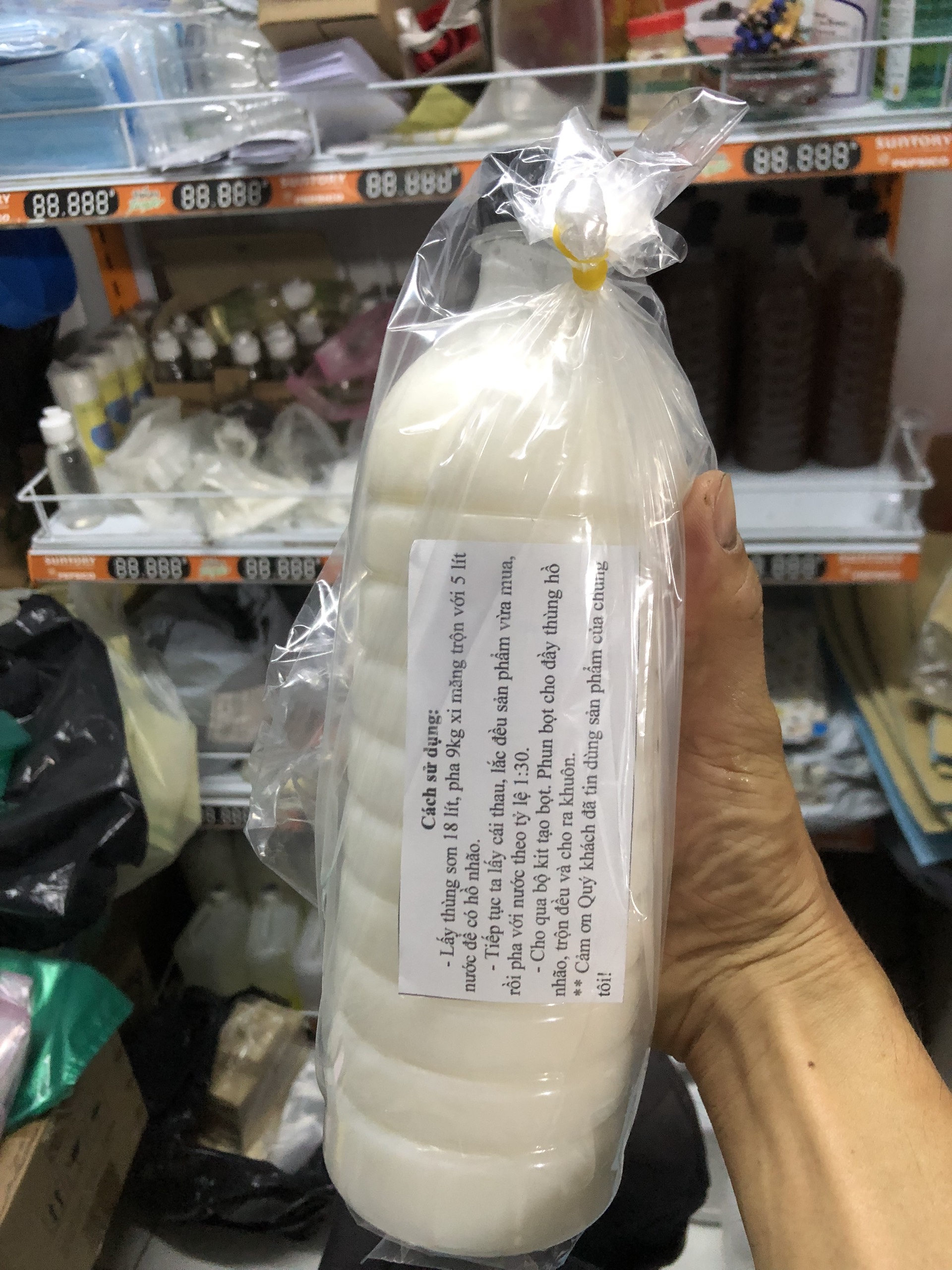 Chất tạo bọt dùng làm bê tông nhẹ 1kg.