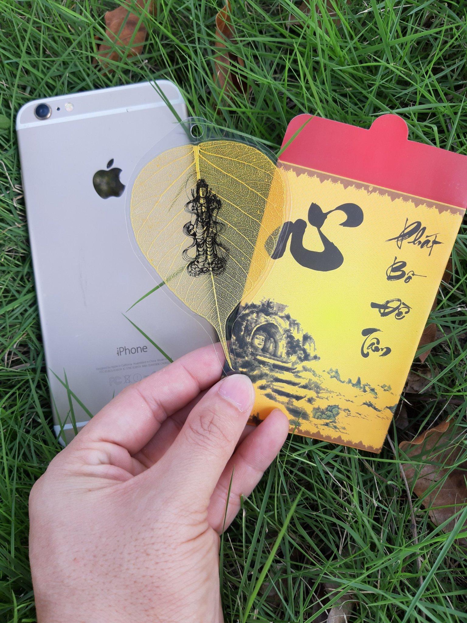 Lá Bồ Đề Tuổi Tỵ ( ốp điện thoại)