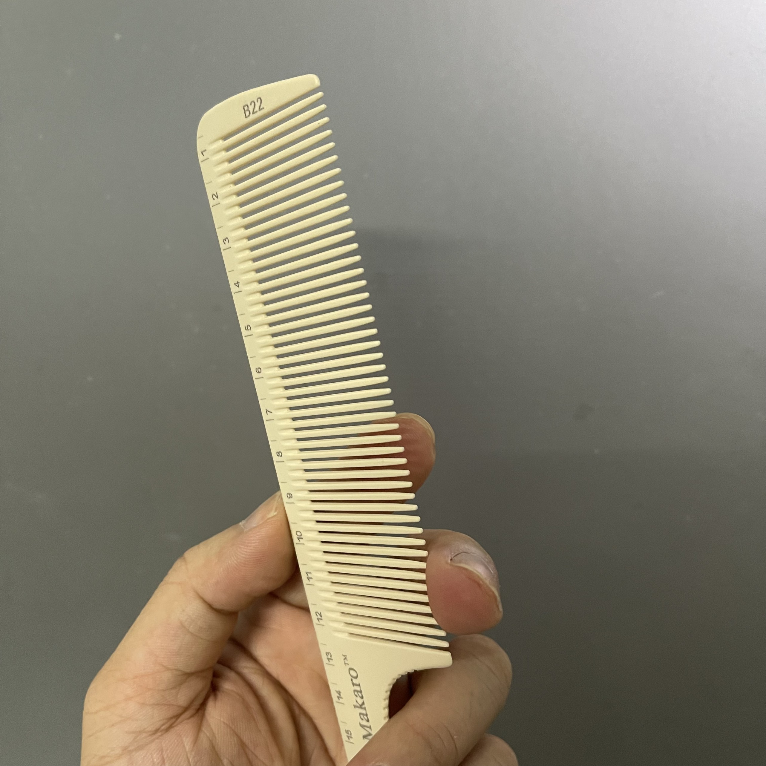 Lược cắt tóc MAKARO B22
