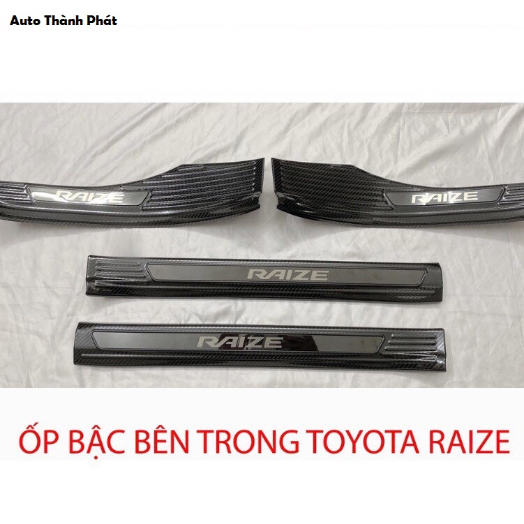 Toyota Raize, Ốp Bậc Cửa Carbon ( Nẹp bước chân ) Toyota Raize 2021-2023, Full Bộ 8 Chi Tiết