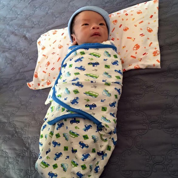 Khăn Ủ kén sơ sinh SwaddleMe