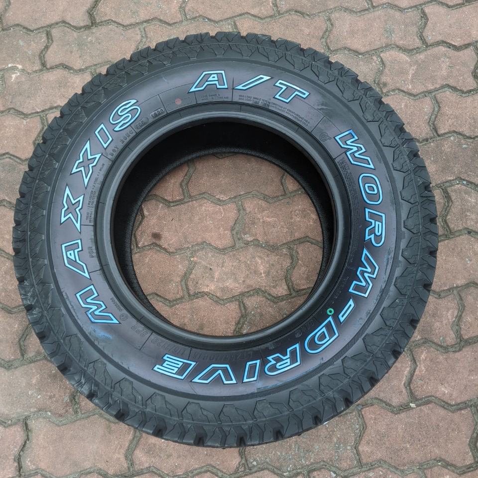 Lốp 255/70R16 8PR Maxxis AT980E