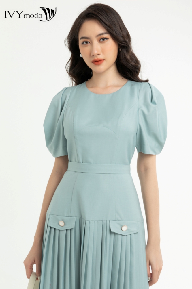 Đầm xòe hạ eo xếp ly IVY moda MS 48M7565