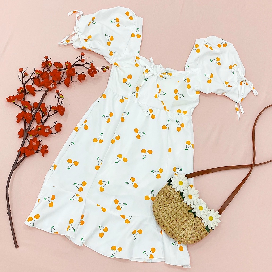 Đầm cherry vàng nghệ mắc cáo