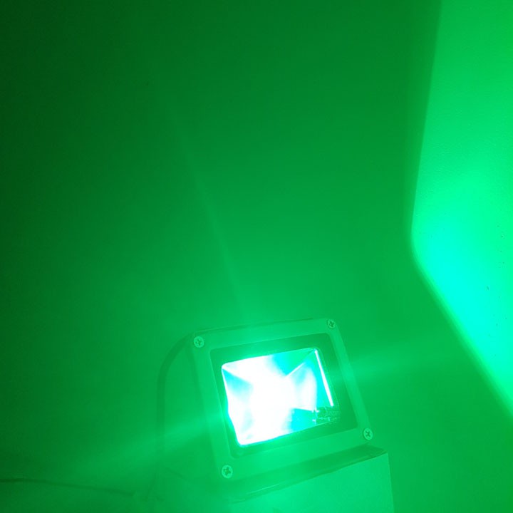ĐÈN PHA LED 20W ĐỔI MÀU SIÊU ĐẸP (Trắng-Vàng-Lá-Đỏ-Dương-Đổi Màu)