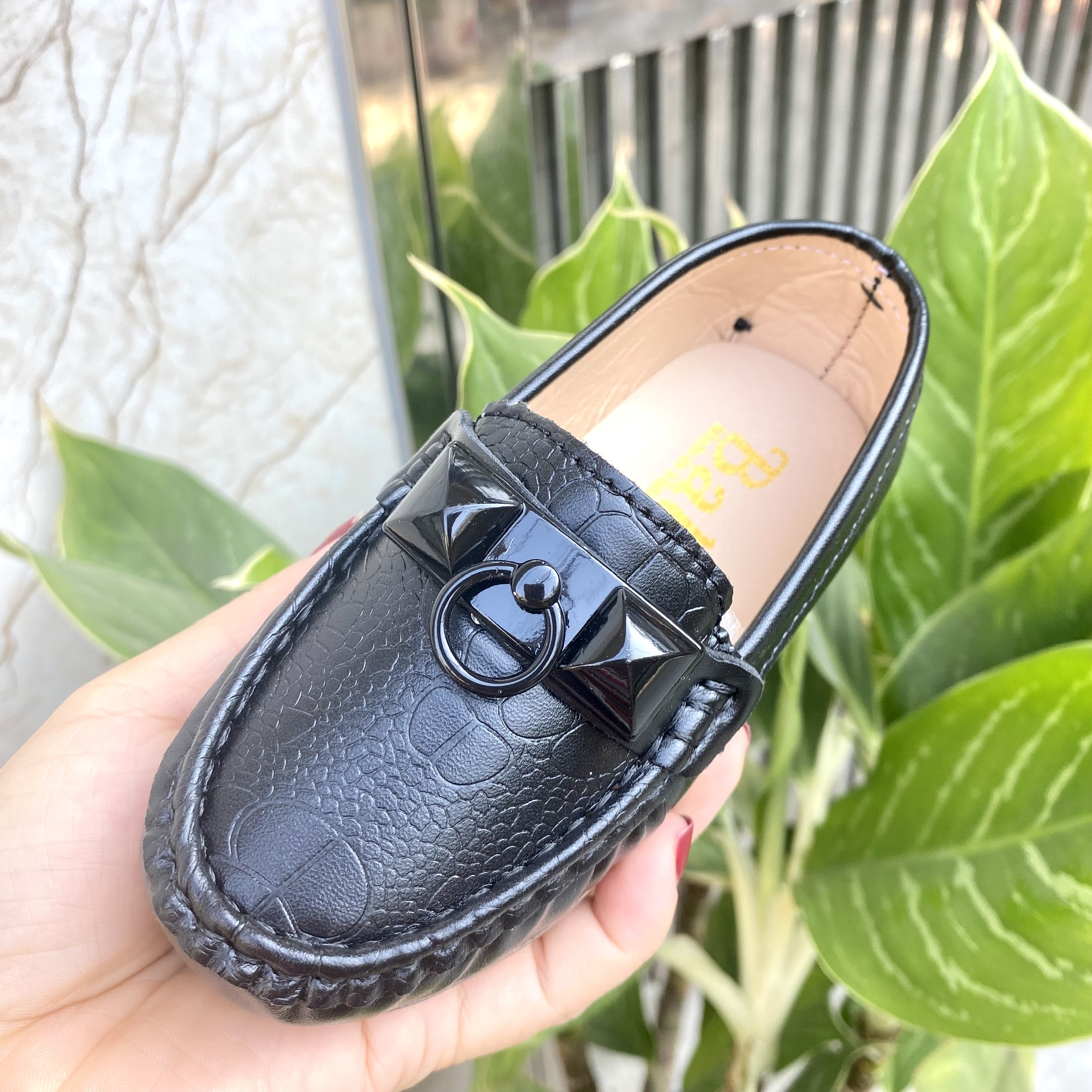 Giày lười bé trai cao cấp khuy tròn
