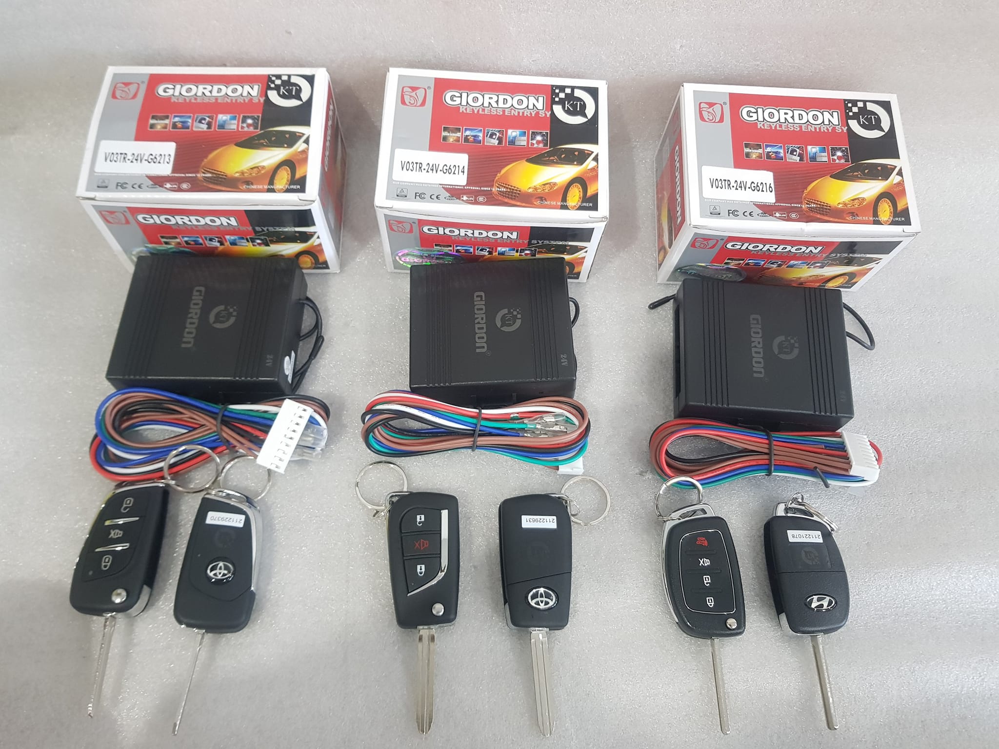 Bộ điều khiển cửa khóa cửa ô tô 12v - 24v bộ điều khiển khóa cửa ô tô từ xa chính hãng giordon