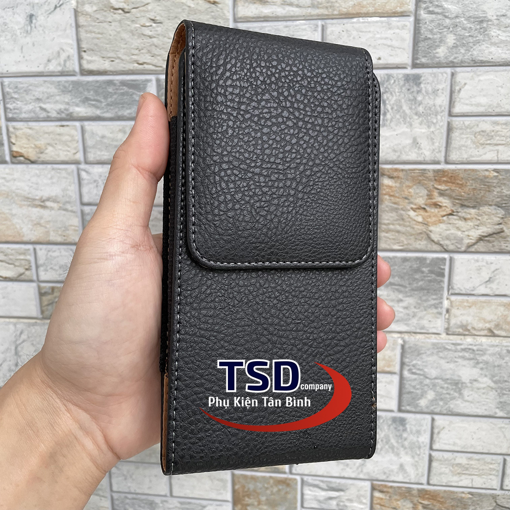 High-quality belt-mounted phone case worn on the side