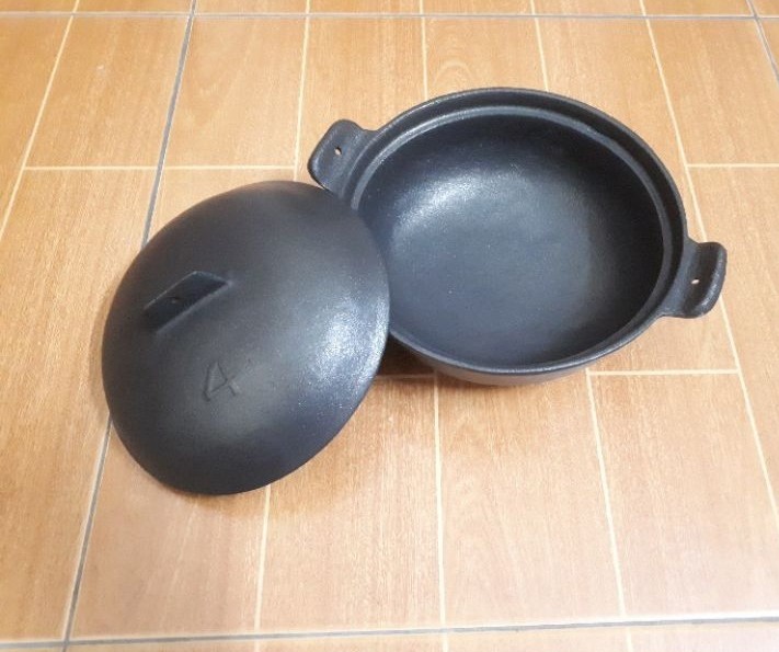 Nồi gang kho thịt cá 21cm ( số 4 )