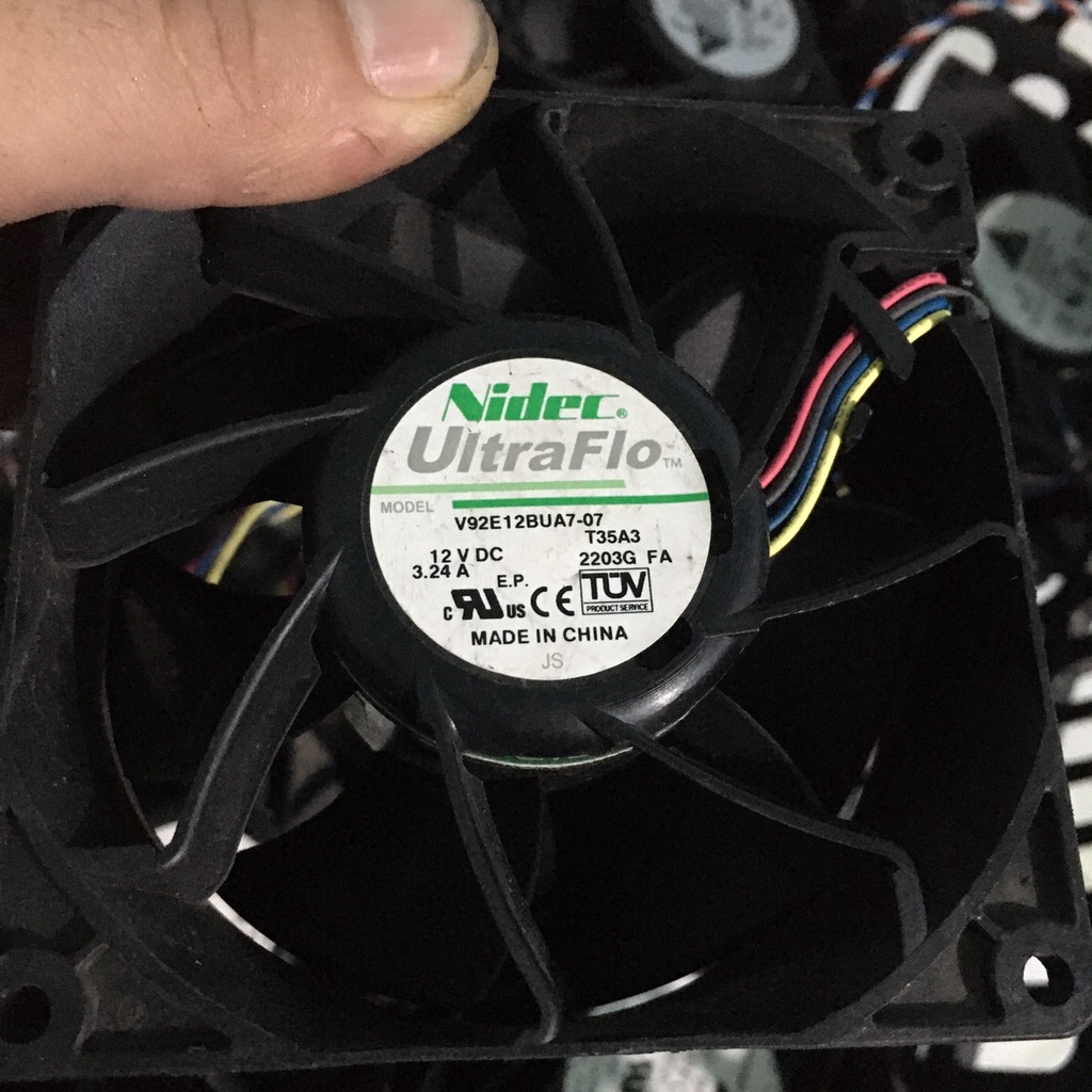 Quạt fan 12V 9x3.8cm phản lực cực mạnh
