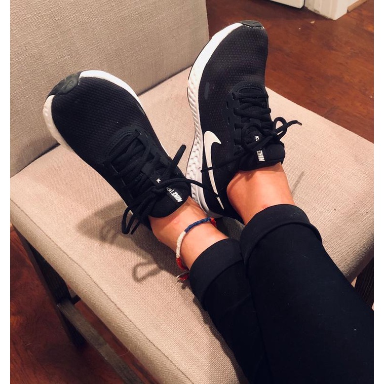 [CHÍNH HÃNG] Giày Nike Revolution 5 - BQ3207 002