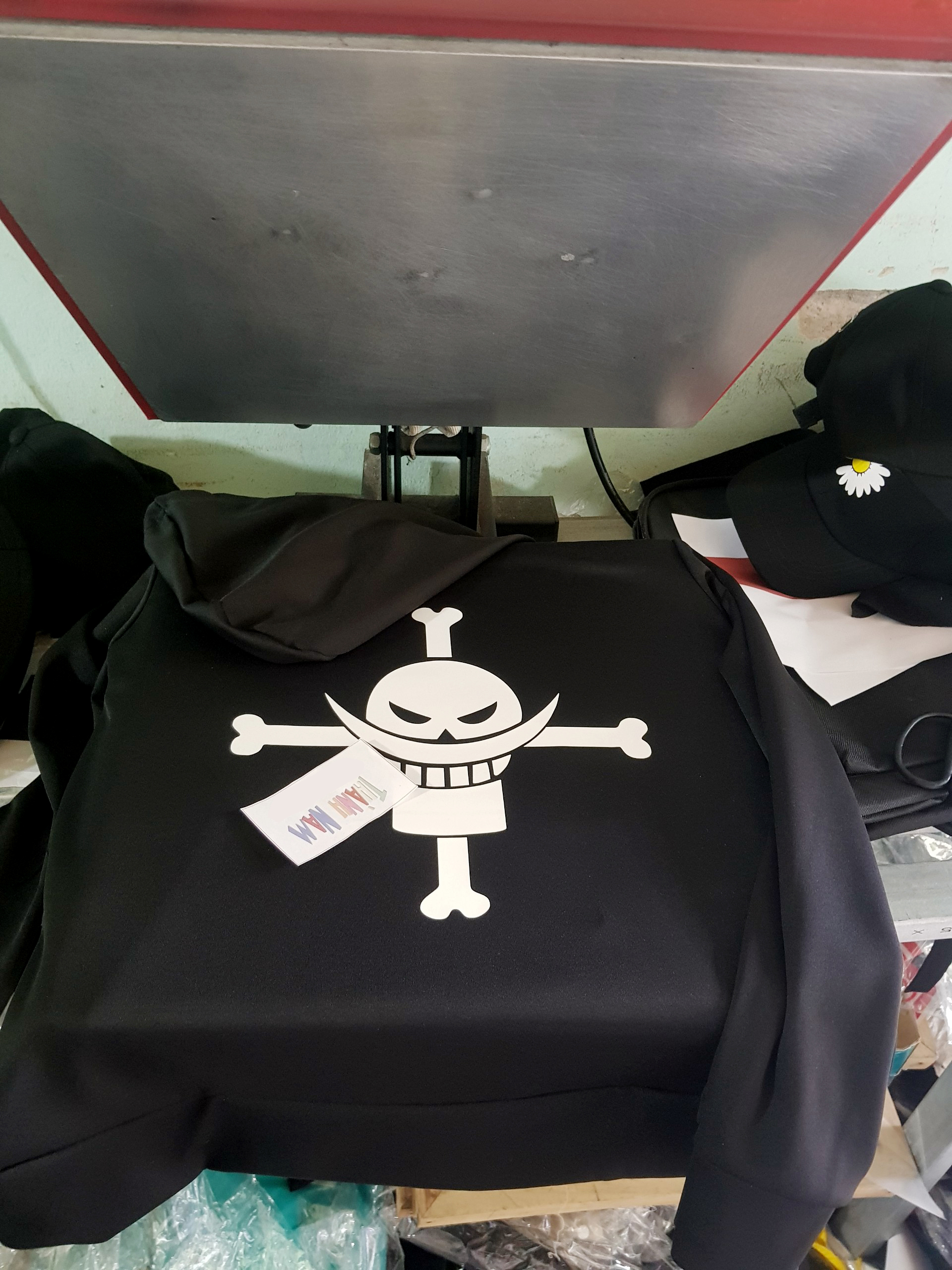 Hoodie Luffy One Piece Đảo Hải Tặc
