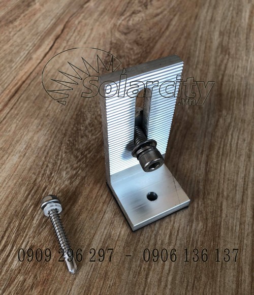 [HCM]Chân L mái tôn gắn pin mặt trời