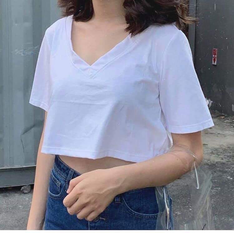Áo croptop cổ tim