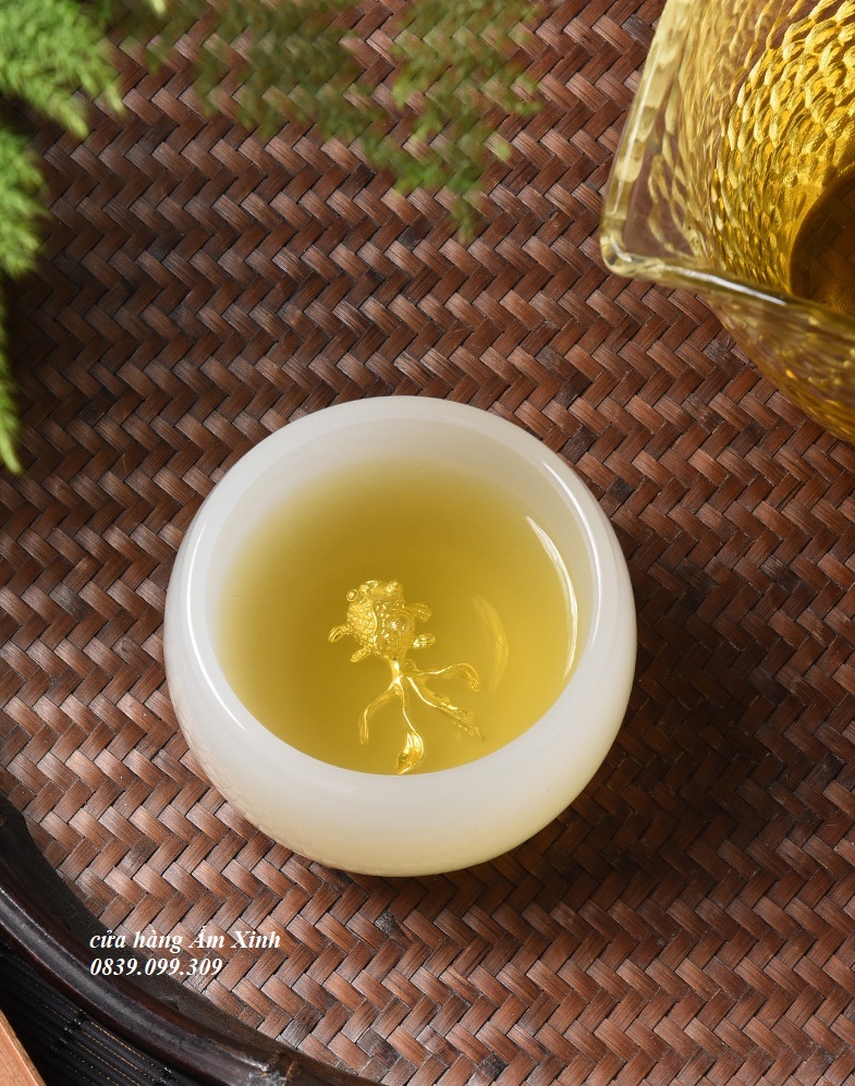 Chén ngọc gắn linh vật bằng bạc 999 cao cấp dùng thưởng trà dung tích 50 ml