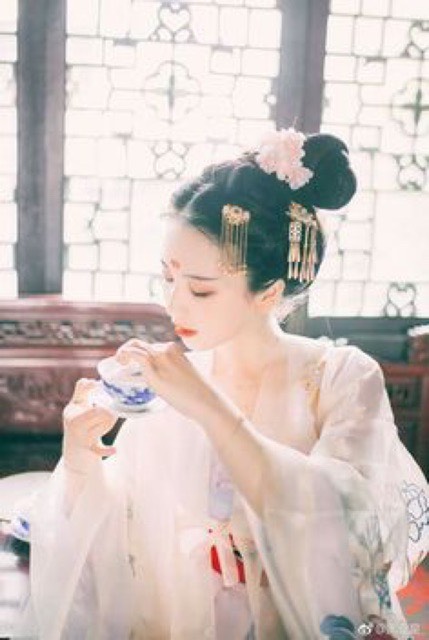 chén trà có nắp cổ trang