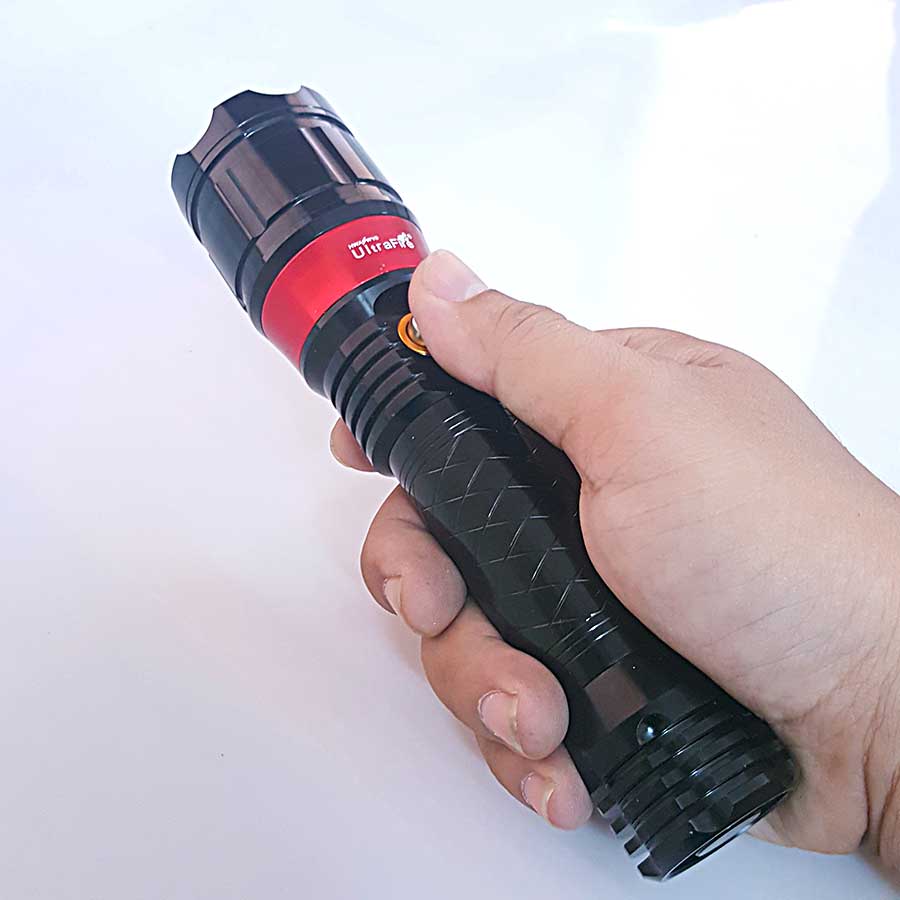 [HCM]Đèn Pin Laser Tia Đỏ 2 Trong 1 Cao Cấp