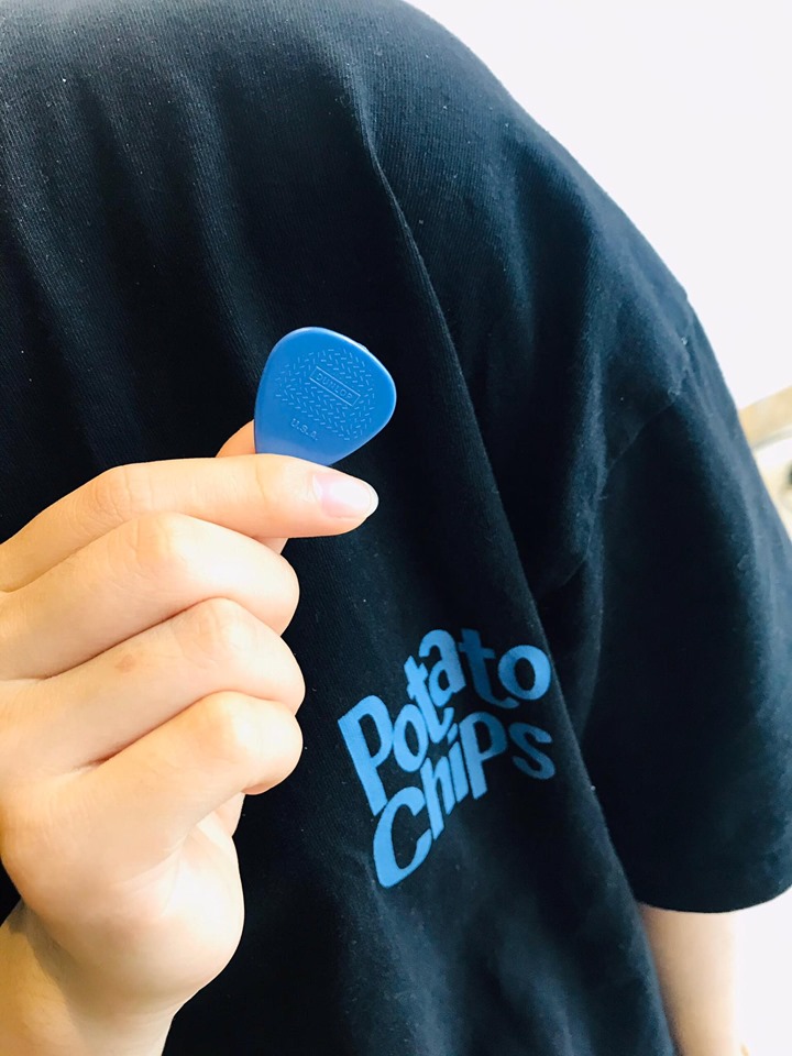 Pick, phím gảy đàn guitar Dunlop Max Grip sần chống trơn 449R