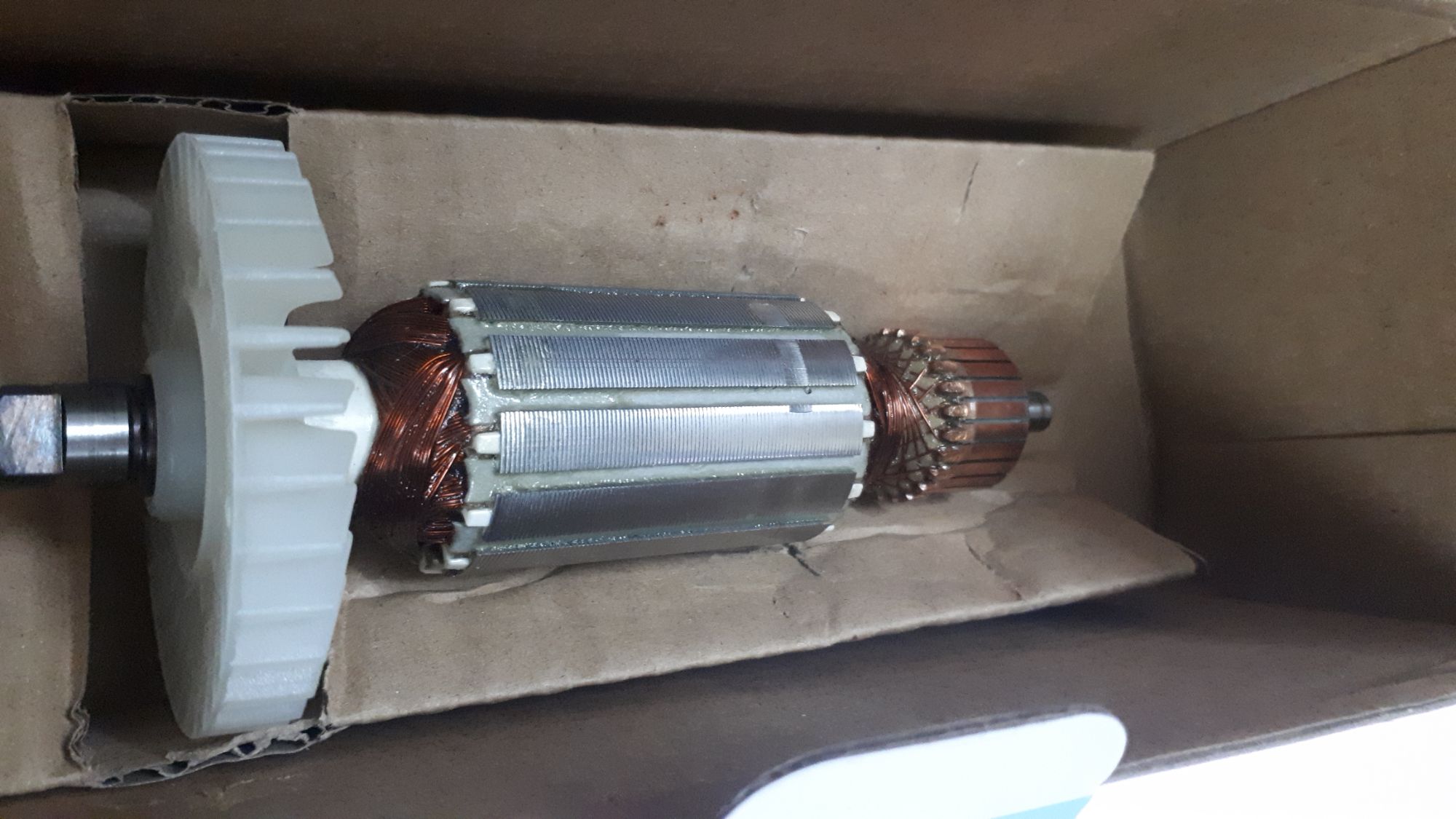 Roto Máy mài DCA 9523NB