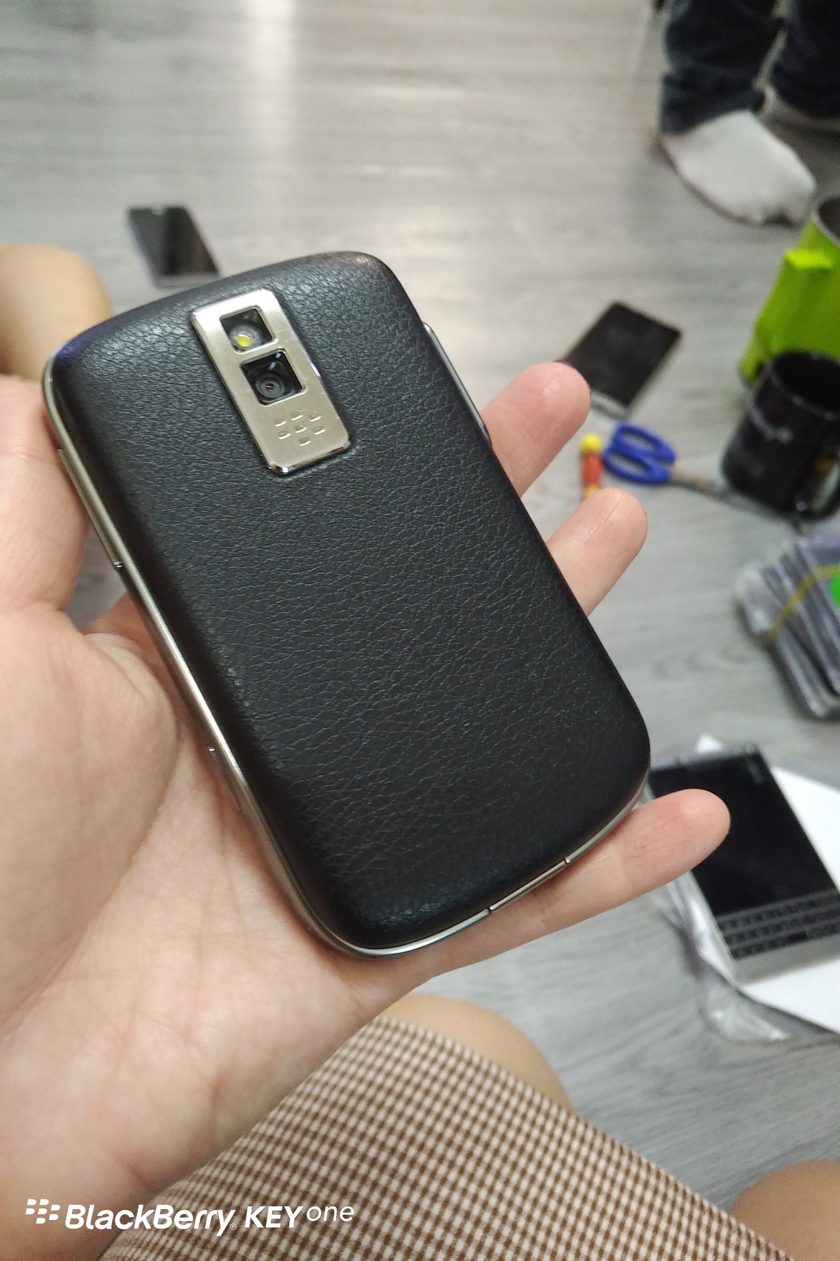 Điện thoại Blackberry 9000