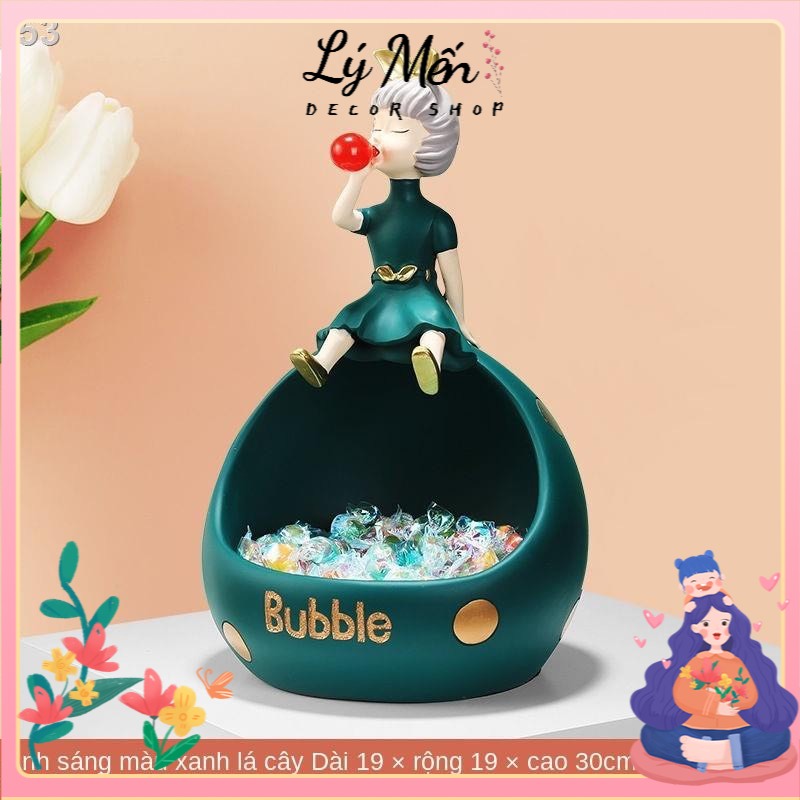 Quà tặng Hộp đựng bánh kẹo đồ dùng giá để điện thoại cô gái thổi bóng decor xinh xắn