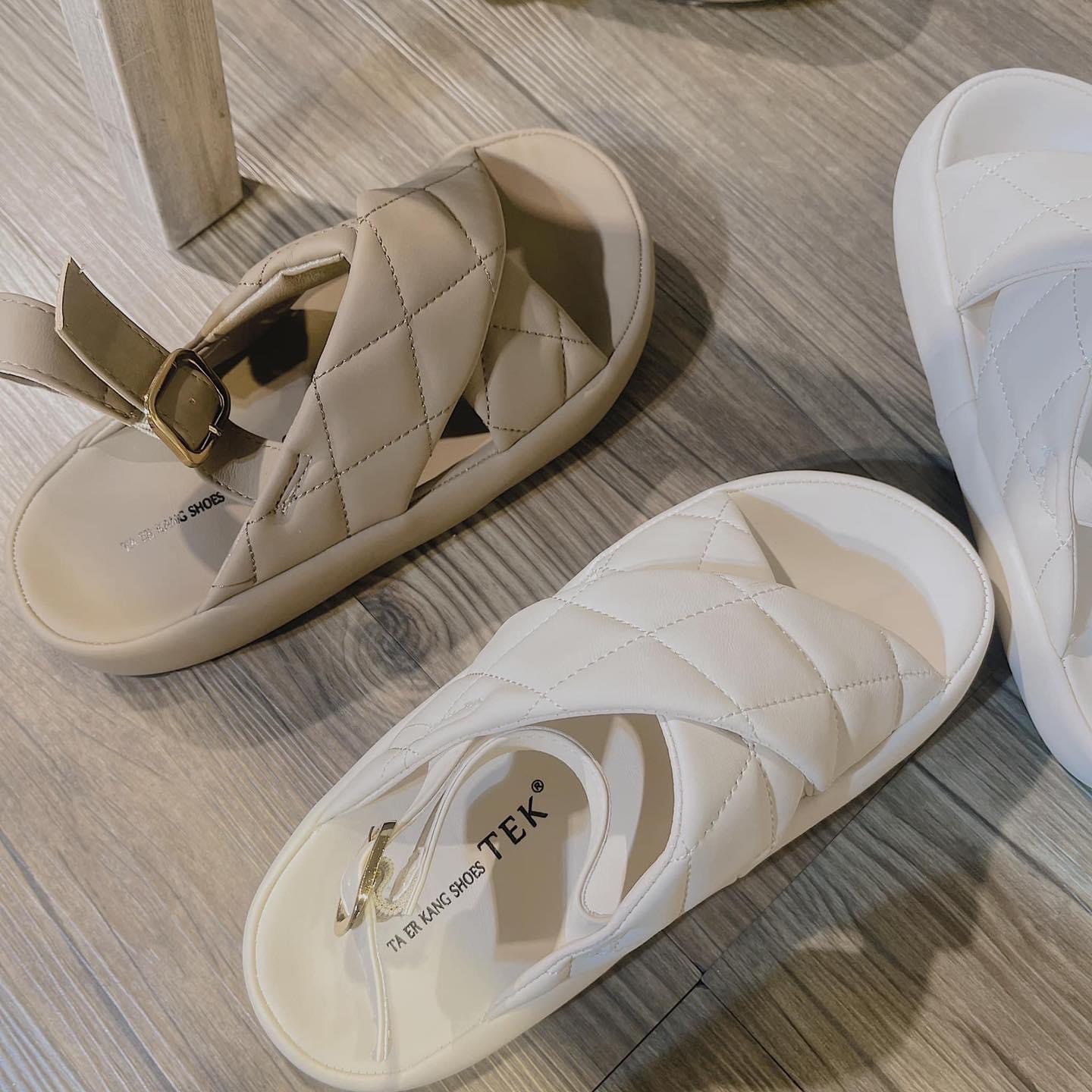 Sandal Quai Chéo Dập Chỉ SD2154
