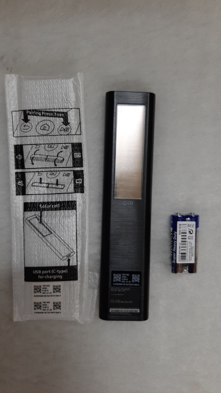 Điều Khiển Tivi Samsung Eco ( Dùng Pin Năng Lượng Mặt Trời ) chính hãng