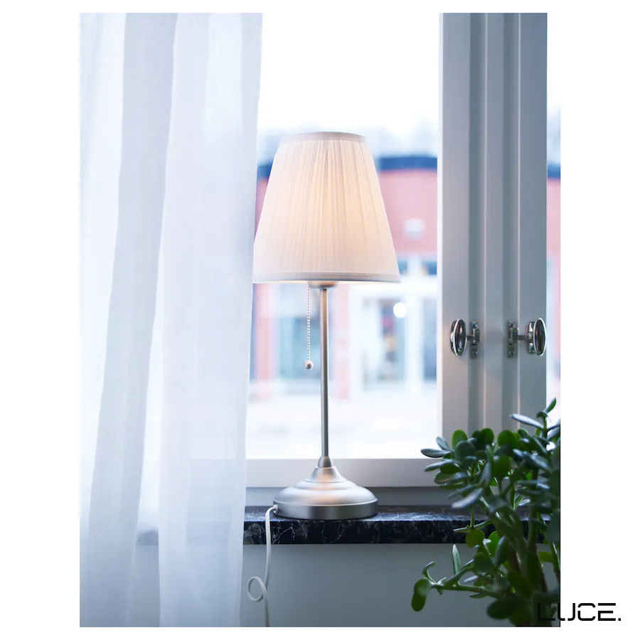 Đèn bàn phòng ngủ IKEA Arstid