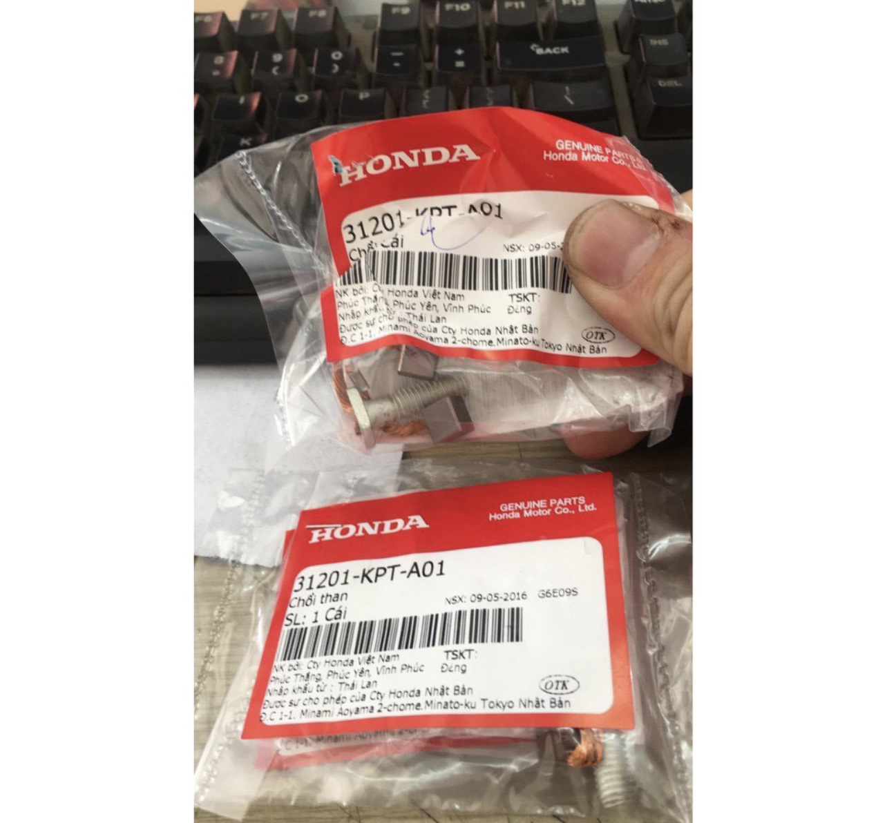 Than đề, chổi than WINNER Zin Honda