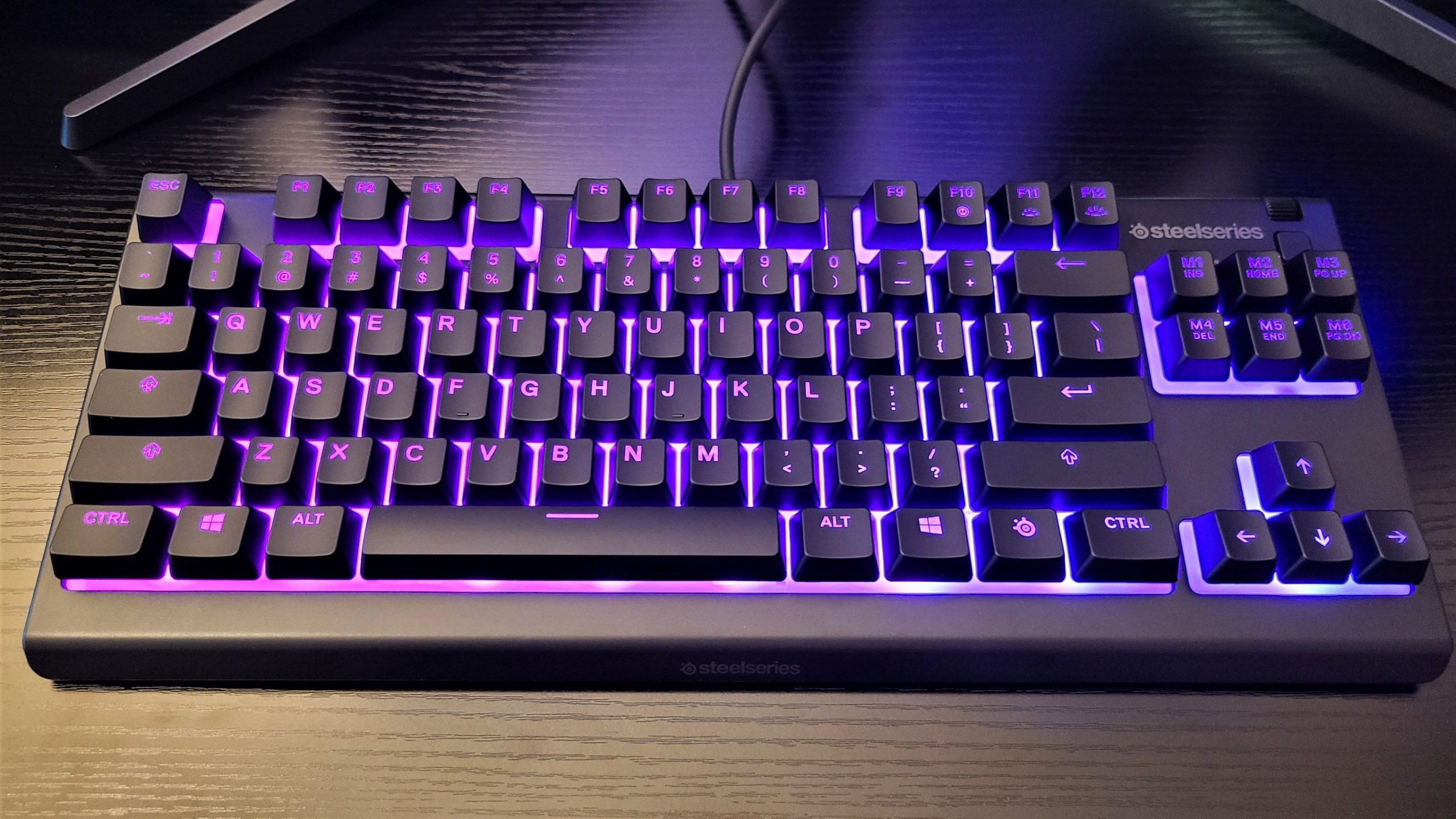 Bàn phím Steelseries Apex 3 TKL RGB chống nước