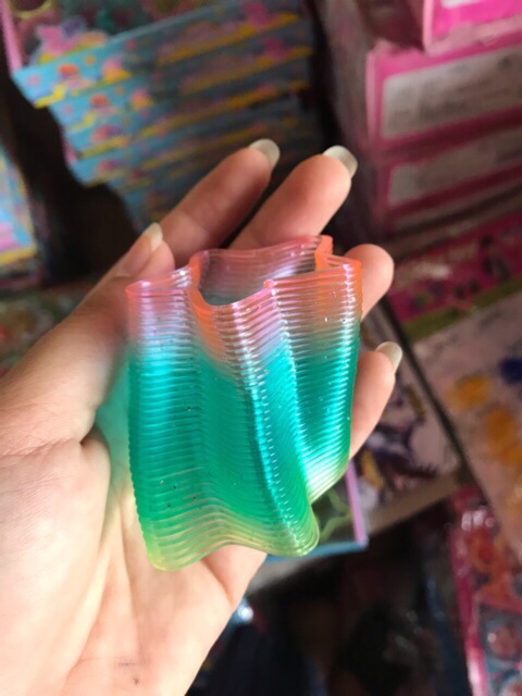Hộp 24 Lò Xo Nhín Các Hình