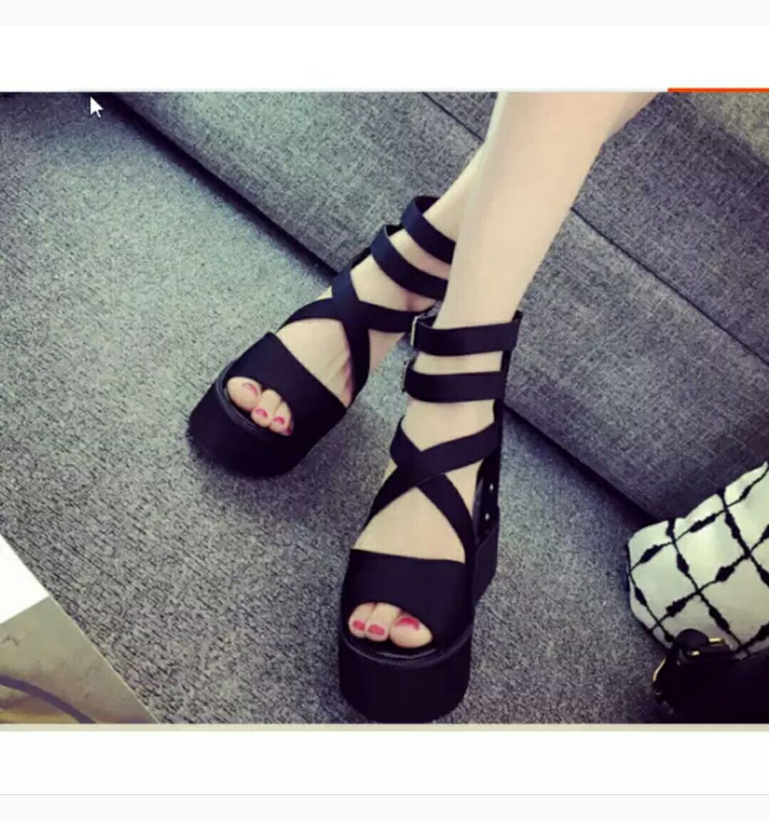 [HCM]giày sandal đế xuồng đan dây