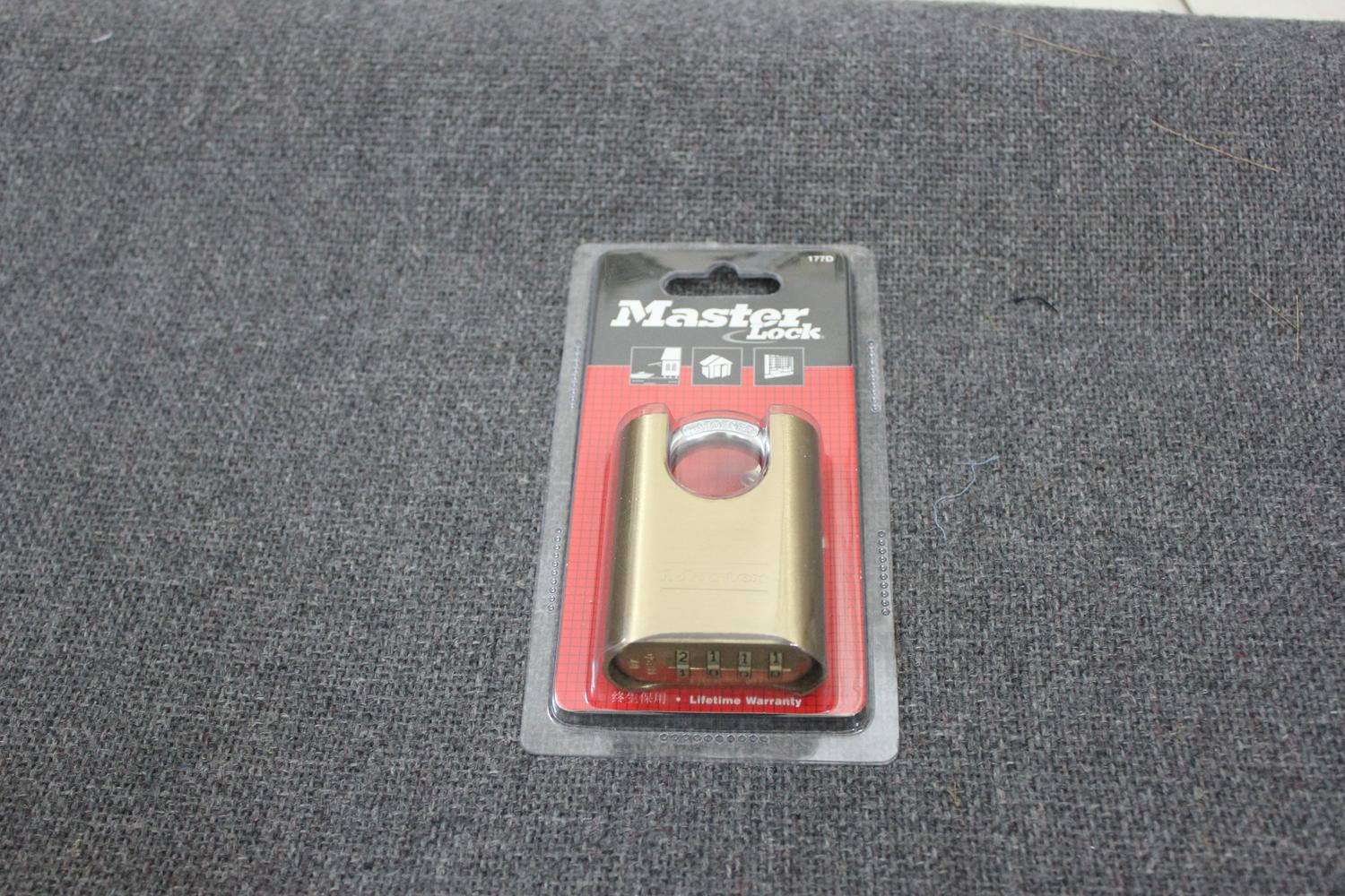 Ổ khóa mật khẩu Master Lock 177MCND