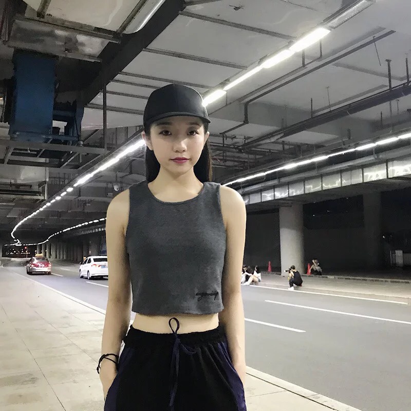 Áo ba lỗ croptop in dòng chữ nhỏ xinh xắn TTSLA0077