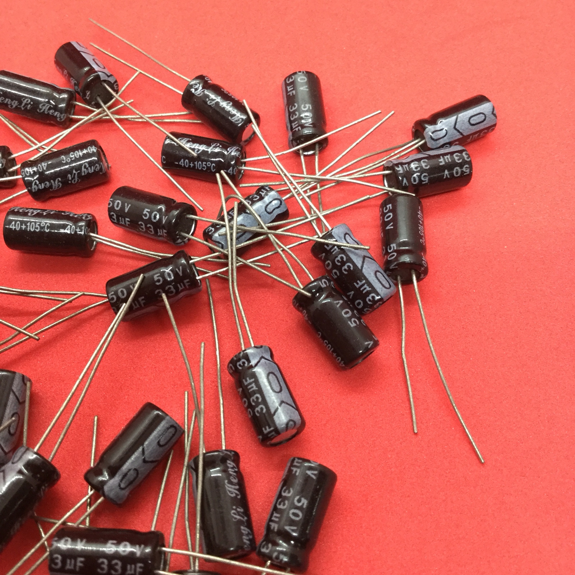 Tụ hoá 33 uf-50 v (100 chiếc)