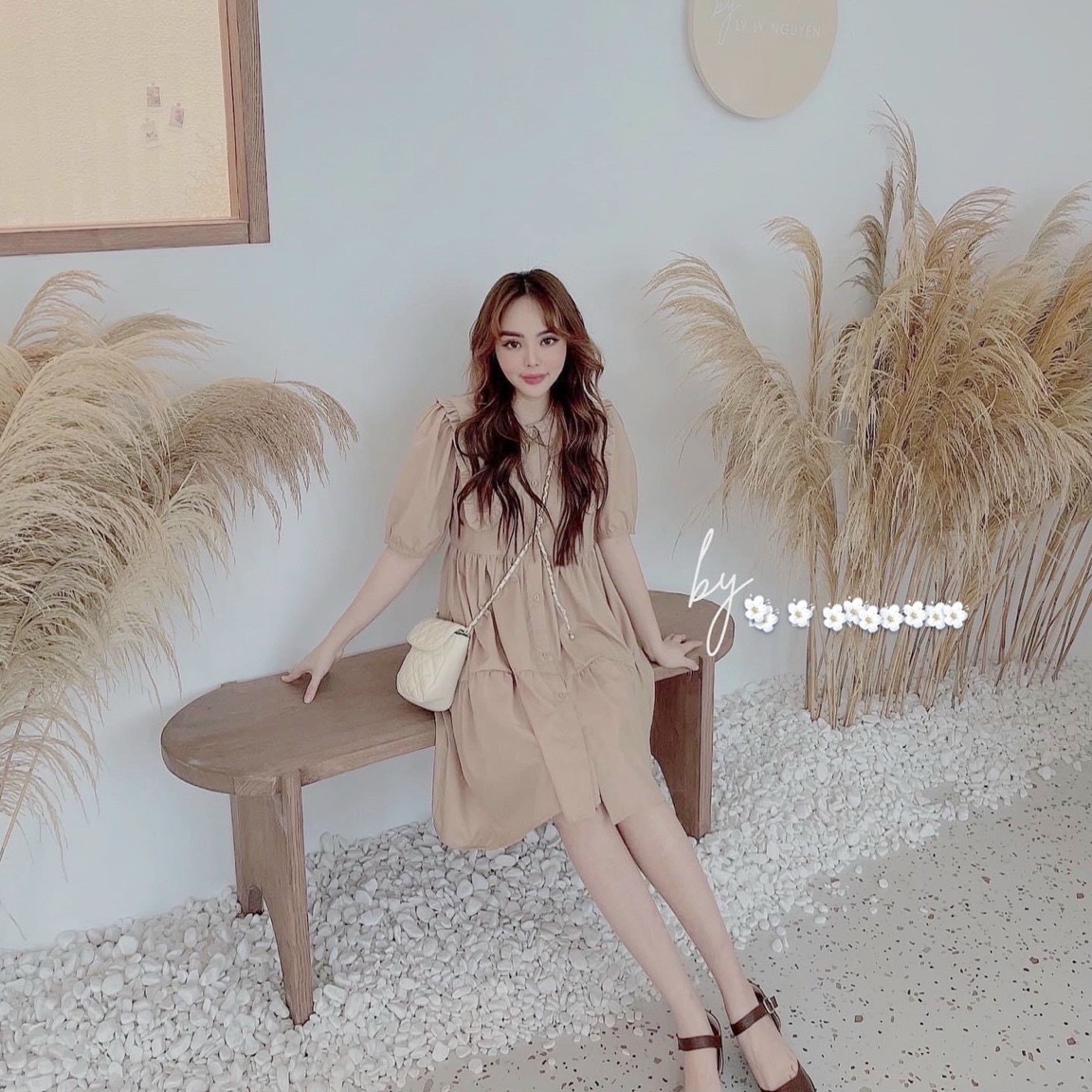 Đầm babydoll kem cổ bèo