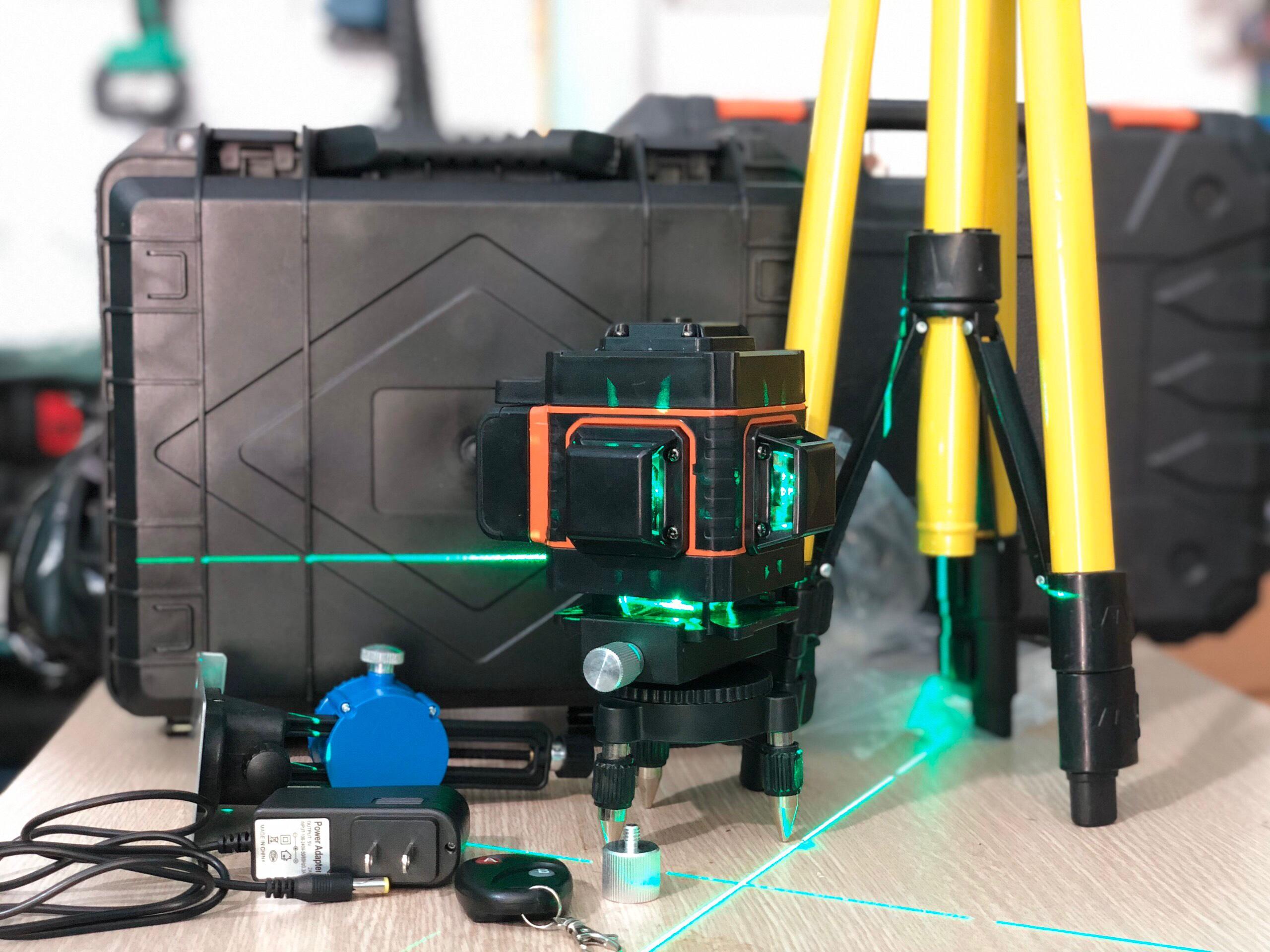 Máy cân bằng laser 12 tia xanh HITACHI