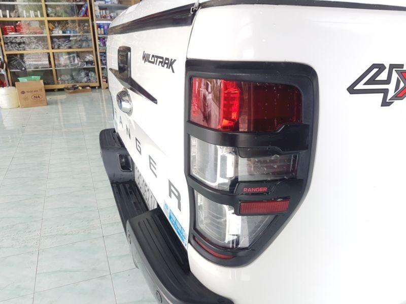 [Hỗ trợ lắp đặt khách Hà Nội] ỐP TRANG TRÍ ĐÈN HẬU FORD RANGER 2015 - 2019