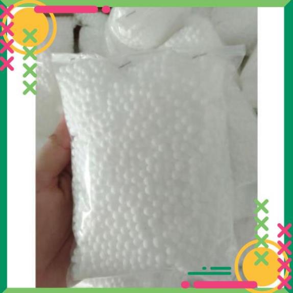 1kg hạt xốp trắng dùng để nhồi ghế hạt xốp ,nhồi gối ngủ ,để trang trí hộp quà ,làm tuyết