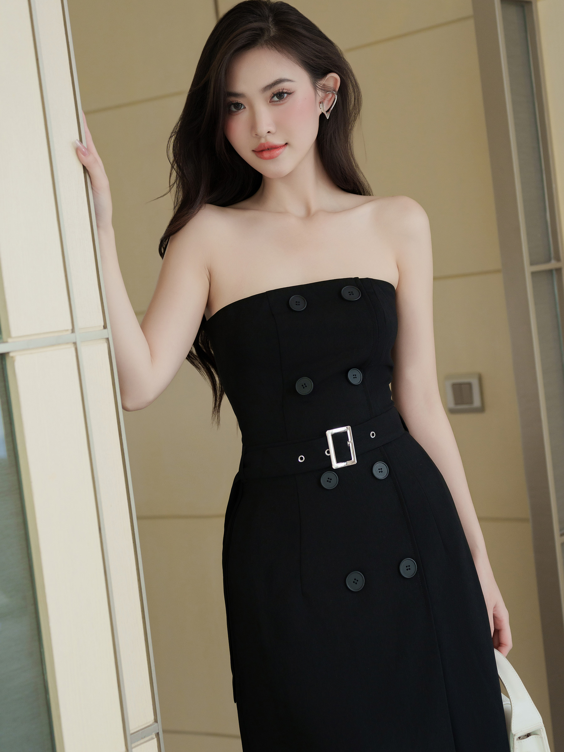RECHIC Đầm cúp ngực Gami phối nút thắt eo sang trọng