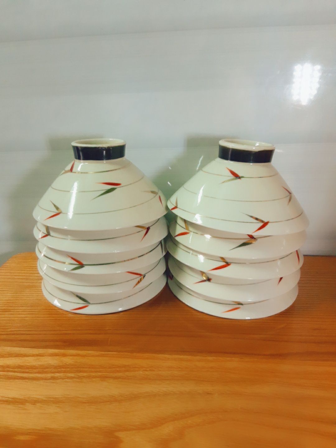Bộ 10 chén cơm sứ Nhật..kiểu xoắn lá tre.