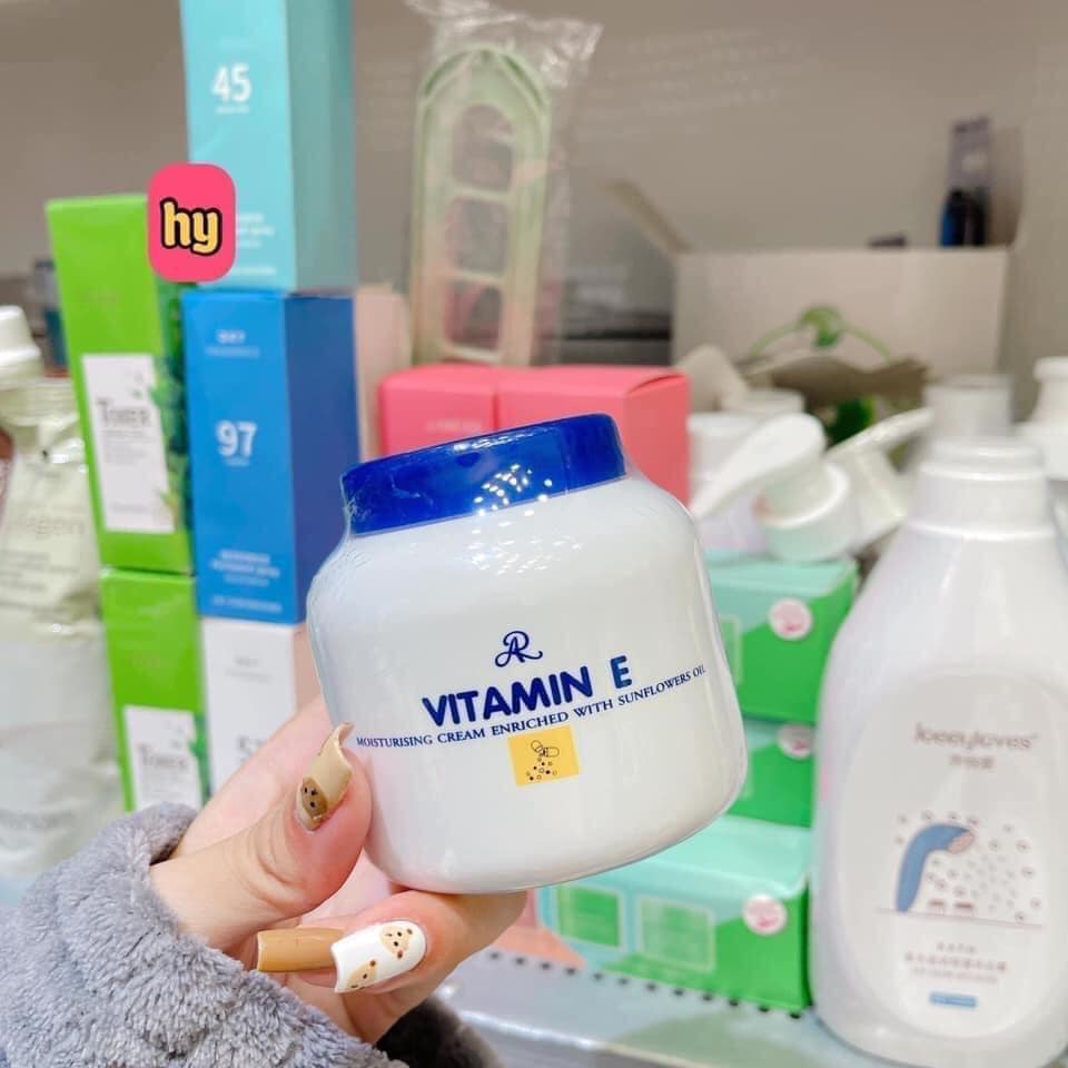 KEM DƯỠNG ẨM TRẮNG DA VITAMIN E ARON