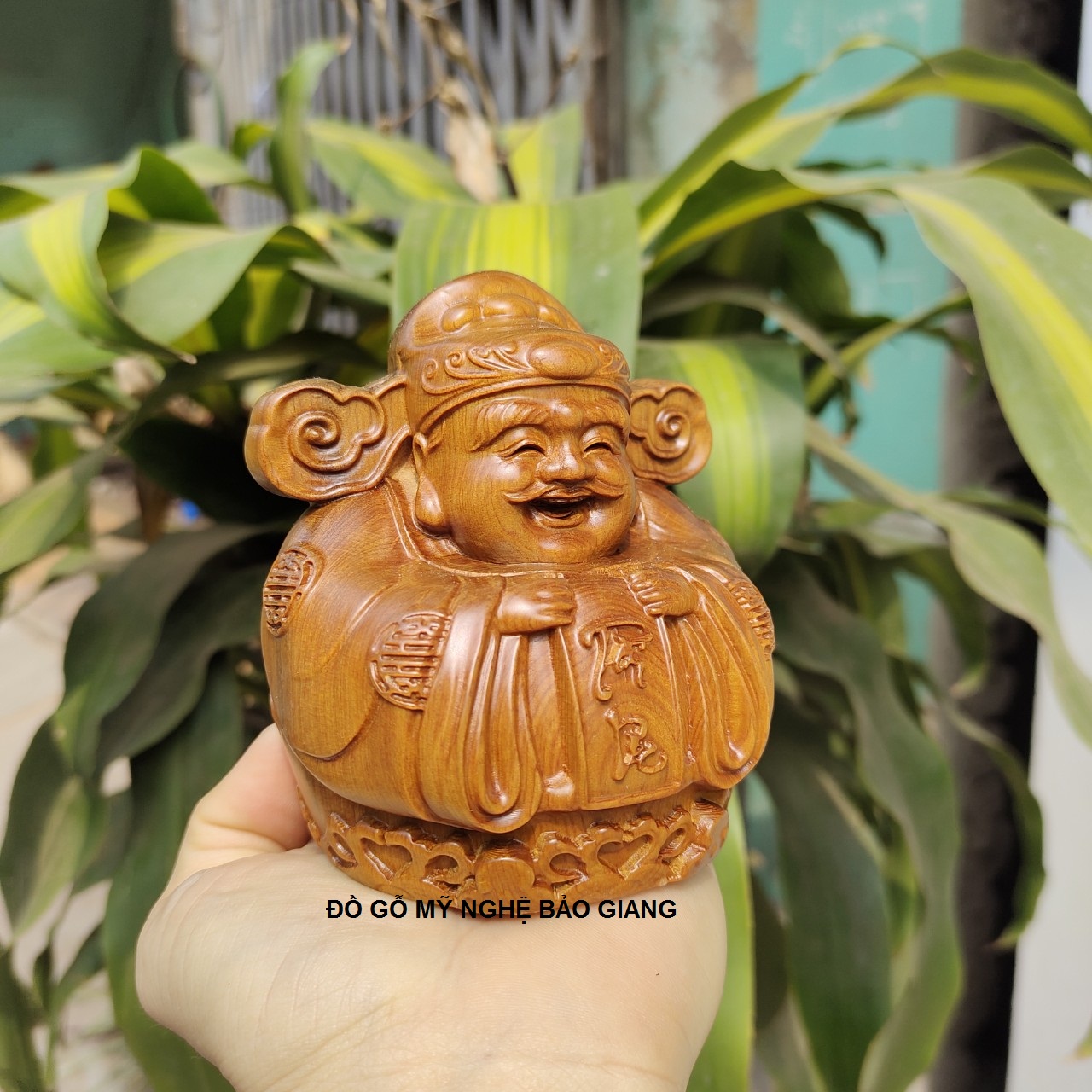 Tượng Thần tài gỗ bách xanh thơm (mẫu mới 2023)