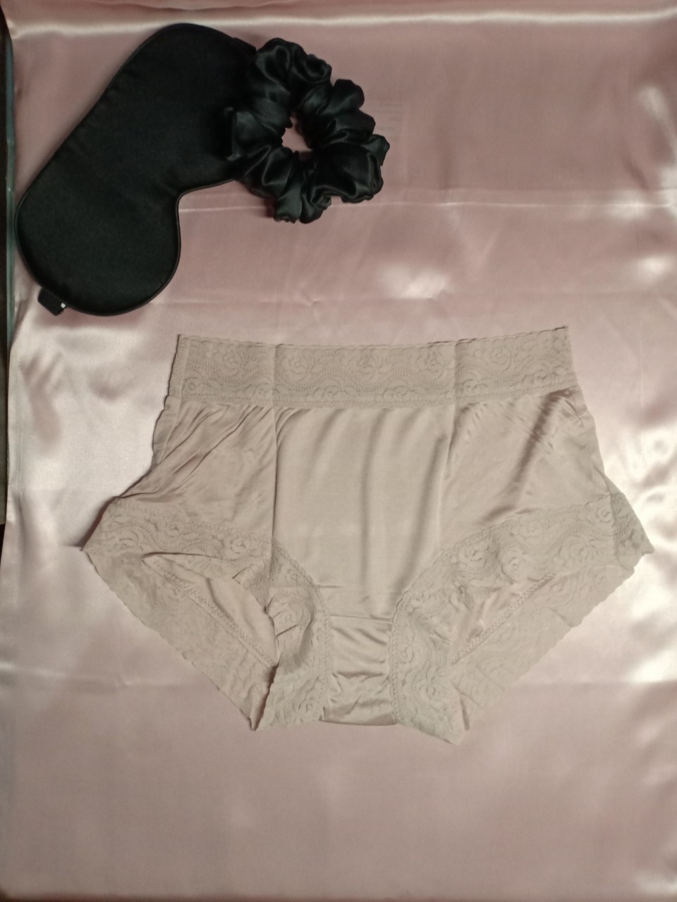 Combo 3 quần lót nữ tơ tằm kháng khuẩn