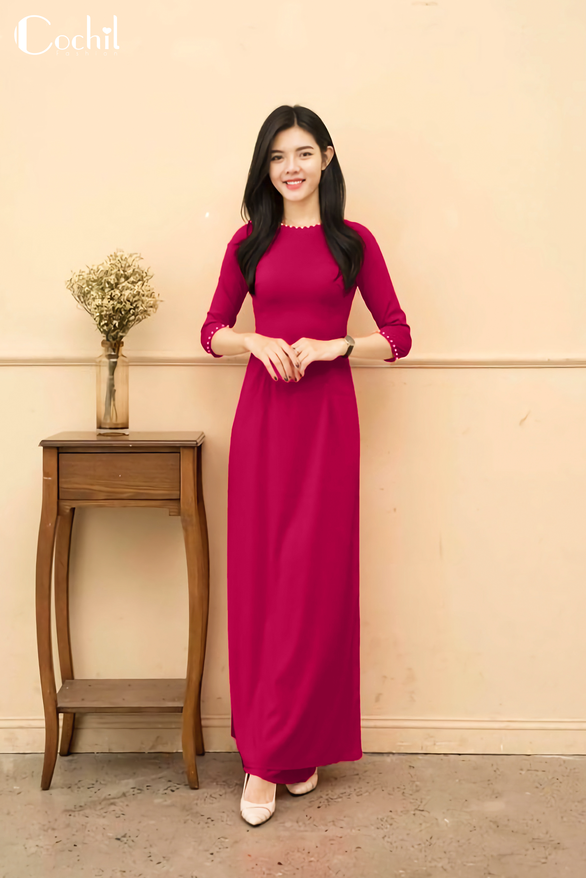 Áo Dài Truyền Thống Lụa Nhật Cổ Tròn Màu ĐỎ ĐÔ