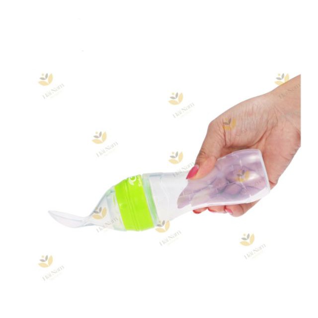 Bình thìa ăn dặm silicon an toàn cho bé