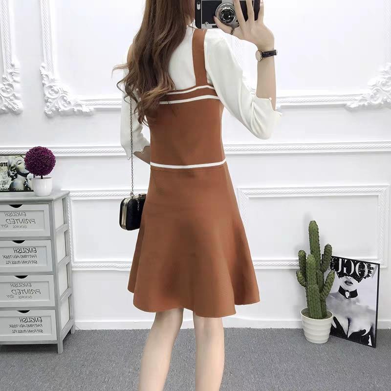 Đầm len yếm